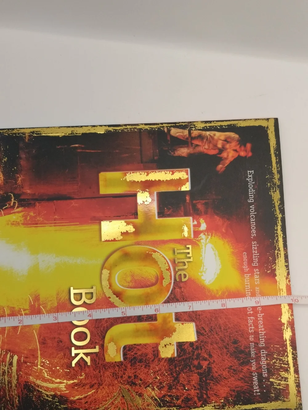 The Hot Book / The Cold Book Scholastic 2015, Ages 7+ STEM, 2 Books In 1